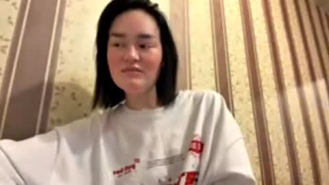 Snapshot of nice_kisss chatting on July 1, 7:13 pm Alice online show from July 1, 7:13 pm