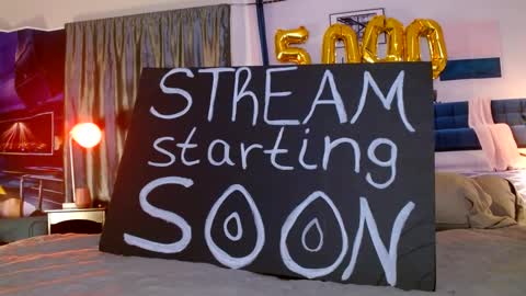 NICE AND SAVVY online show from October 5, 4:44 am