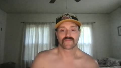 Snapshot of nicebuttniceguy chatting on April 22, 1:08 am NiceButtNiceGuy online show from April 22, 1:08 am