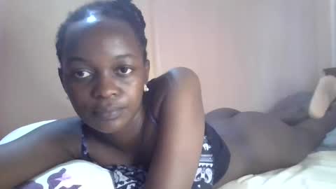 Snapshot of nicefantacy chatting on June 1, 6:59 am nicefantacy online show from June 1, 6:59 am