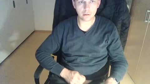 NiceGuyFlo online show from November 3, 12:35 am