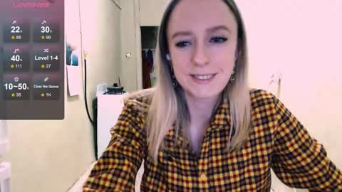 Snapshot of nicekat chatting on March 5, 10:06 pm Kathrine online show from March 5, 10:06 pm