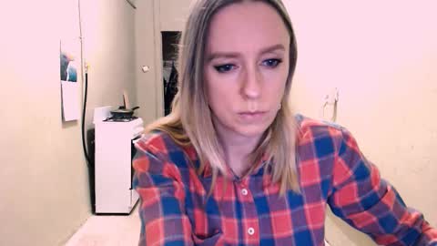 Snapshot of nicekat chatting on March 12, 9:54 pm Kathrine online show from March 12, 9:54 pm