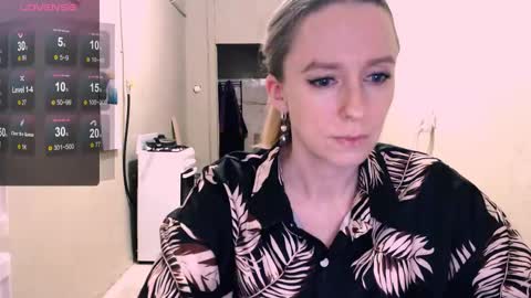 Snapshot of nicekat chatting on March 21, 7:50 pm Kathrine online show from March 21, 7:50 pm