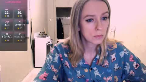 Snapshot of nicekat chatting on March 23, 7:18 pm Kathrine online show from March 23, 7:18 pm