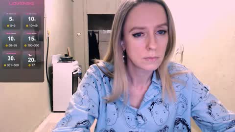 Snapshot of nicekat chatting on March 24, 8:25 pm Kathrine online show from March 24, 8:25 pm