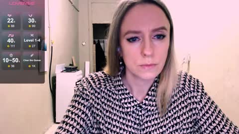 Snapshot of nicekat chatting on March 31, 10:10 pm Kathrine online show from March 31, 10:10 pm