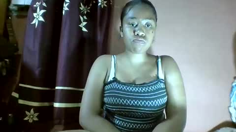 nicelly01 online show from April 11, 6:01 pm