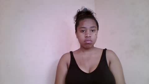 nicelly01 online show from June 28, 11:49 am