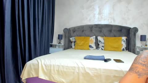 Sophie online show from November 20, 8:03 am