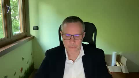 Snapshot of niceshy_71 chatting on April 20, 5:05 pm Andrew online show from April 20, 5:05 pm