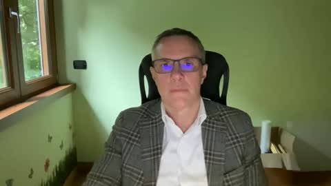 Snapshot of niceshy_71 chatting on April 29, 4:33 pm Andrew online show from April 29, 4:33 pm