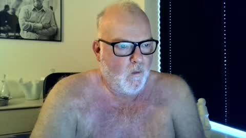 nicexxdane online show from June 19, 3:22 am