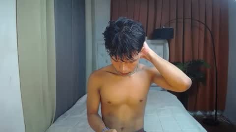 Snapshot of nick_cummer12 chatting on January 5, 8:01 pm JAKE online show from January 5, 8:01 pm