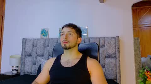 Snapshot of nick_moss_ chatting on February 28, 10:49 am nick_moss_ online show from February 28, 10:49 am