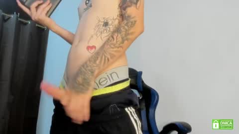 Snapshot of nick_tattooedguy chatting on June 23, 9:02 pm nick_tattooedguy online show from June 23, 9:02 pm