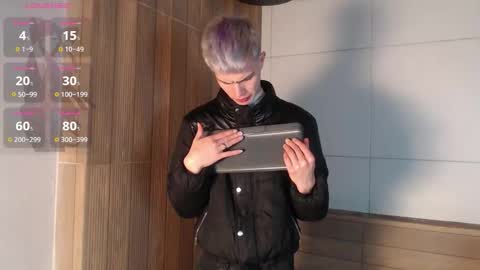 Nick  online show from October 24, 11:50 am