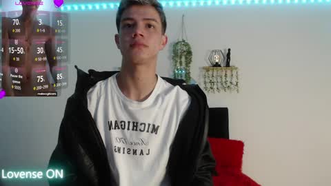 Nick  online show from April 7, 1:00 pm