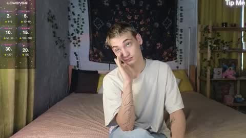 Snapshot of nick_win chatting on November 12, 4:35 am Nick online show from November 12, 4:35 am