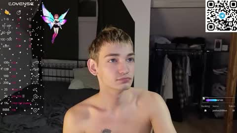 Snapshot of nick_win chatting on November 24, 5:56 pm Nick online show from November 24, 5:56 pm