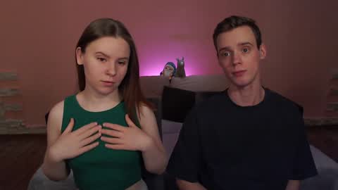 Snapshot of nickandmolly chatting on January 2, 5:07 pm nick and molly online show from January 2, 5:07 pm