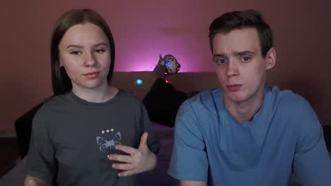 Snapshot of nickandmolly chatting on January 8, 4:11 pm nick and molly online show from January 8, 4:11 pm