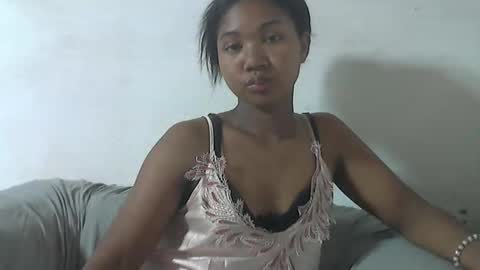 nickiqqyuu online show from May 4, 12:23 pm