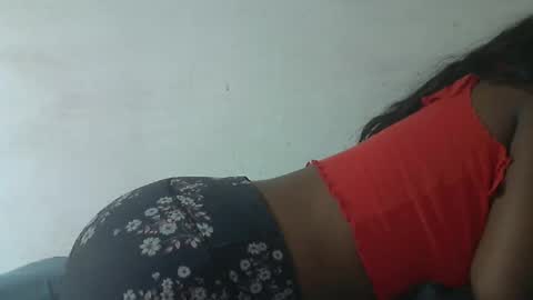 nickiqqyuu online show from May 15, 11:01 pm