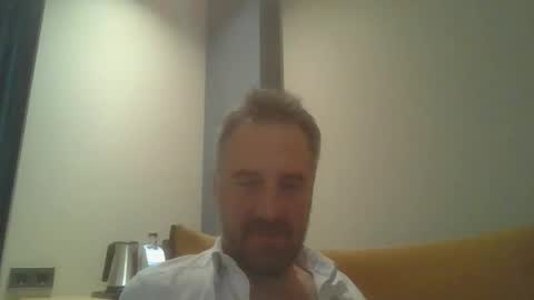 nicknut07 online show from October 13, 8:42 pm