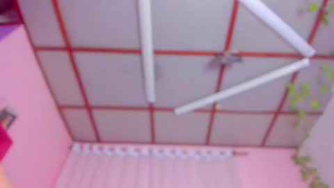Snapshot of nickoll_ chatting on May 27, 9:12 pm Nicol online show from May 27, 9:12 pm