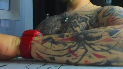nicktattoomaster online show from June 24, 6:18 pm
