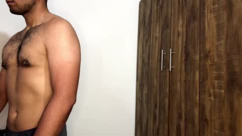 nicktristen_16 online show from October 29, 3:36 pm