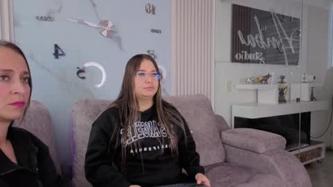 nicky_as online show from April 2, 1:09 pm