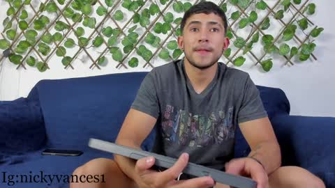 nicky online show from January 18, 8:19 pm