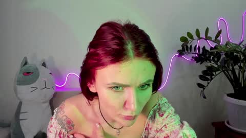 Snapshot of nicky_weekends chatting on December 12, 12:55 pm Nicky Weekends online show from December 12, 12:55 pm