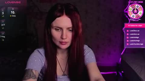 Snapshot of nicky_weekends chatting on November 28, 1:52 am Nicky Weekends online show from November 28, 1:52 am