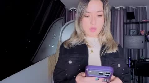 Nicky online show from March 30, 8:21 pm