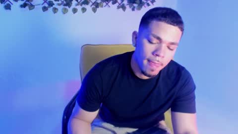 Snapshot of nico_blaze7 chatting on February 26, 8:08 pm nico_blaze7 online show from February 26, 8:08 pm