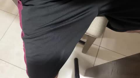 Snapshot of nicocar83 chatting on March 4, 8:09 am Carlos Nico online show from March 4, 8:09 am