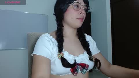 nicol online show from March 1, 10:45 pm