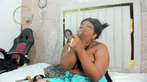 Snapshot of nicol_zurich chatting on May 28, 7:11 pm NIKOL online show from May 28, 7:11 pm