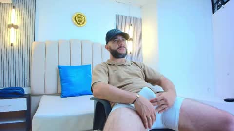NICOLAS online show from May 20, 12:11 pm