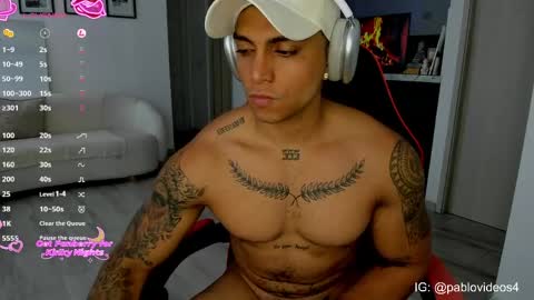 nicolas_montoya online show from April 3, 9:46 pm