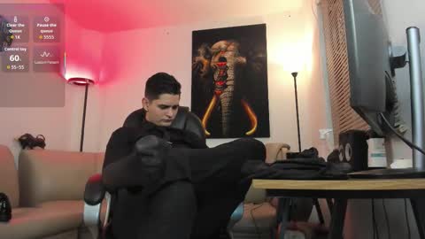 Nicolas Fellener online show from February 11, 4:39 am