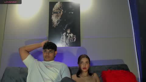 Snapshot of nicole_and_thiago1 chatting on May 3, 10:05 pm nicole_and_thiago1 online show from May 3, 10:05 pm
