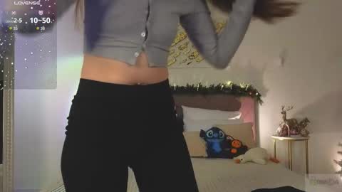 Nicole online show from January 16, 9:19 pm