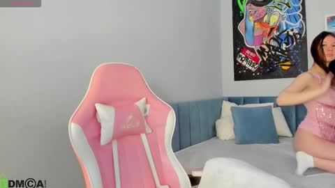 GMT7TueWedThSu 0300am-0900am. Sa 1000am-0400pm online show from November 26, 12:55 am