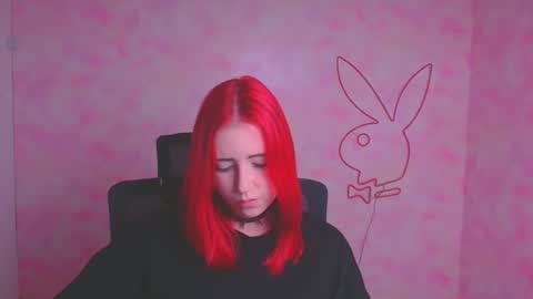 Snapshot of nicole_jasmine chatting on November 14, 12:37 pm Nicole online show from November 14, 12:37 pm