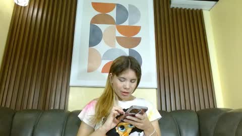 Snapshot of nicole_ramires chatting on February 16, 7:32 pm Nicole Ramires online show from February 16, 7:32 pm