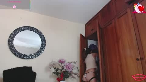 Snapshot of nicole_santana_ chatting on May 25, 9:54 pm Nicole Santana online show from May 25, 9:54 pm